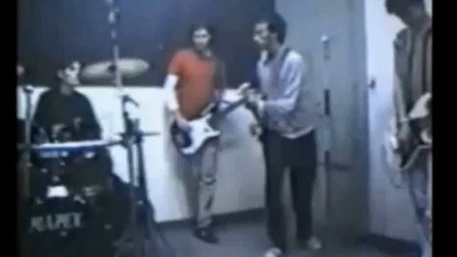 monoblock avieytezado - every rose has its thorn (octubre 2006) смотреть онлайн