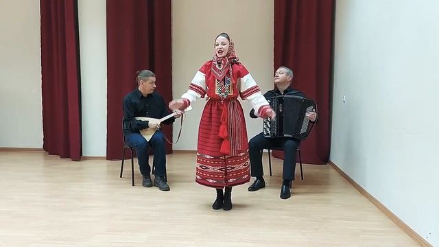 Рыжова Юлия «Колхозная полька» из репертуара Л.Руслановой. смотреть онлайн