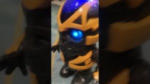 робот bumbelbee танцующий робот купить можно в детском мире! отличная игрушка для каждого ребёнка!