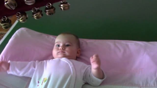 5 месяцев малышу. Бронхит, конъюнктивит, насморк смотреть онлайн