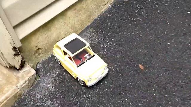 Lego Creator Expert Fiat 500 Review! (+Test Drive Down Driveway!) смотреть онлайн