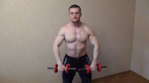 Упражнения на плечи с гантелями