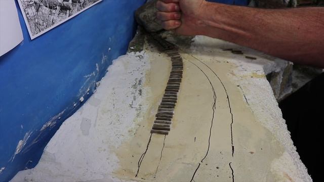 011(PT 1): How To Lay Sleepers For N Scale / N Gauge Model Railroading Logging Camp Layout смотреть онлайн
