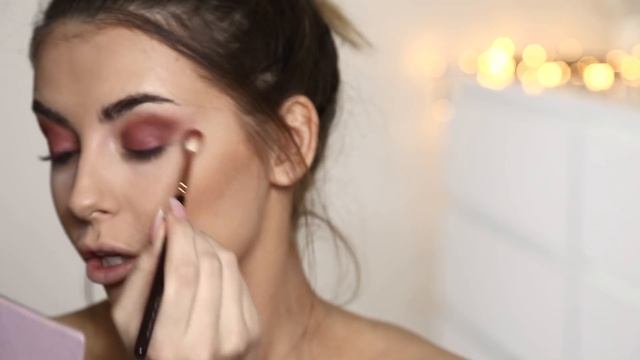 NEW YEARS EVE GLITTER TEARS GLAM MAKEUP TUTORIAL I COCOCHIC смотреть онлайн