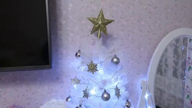 vlog♡ наряжаем ёлку и украшаем комнату/ подготовка к нг смотреть онлайн