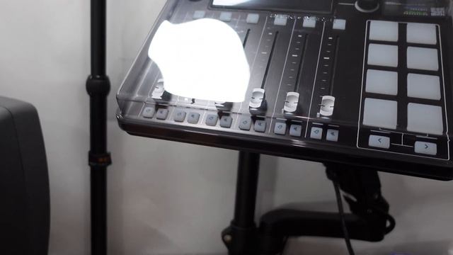 Decksaver - Saving my Rodecaster Pro II from Dust !!! смотреть онлайн