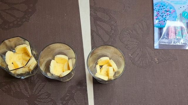 Быстрый и очень вкусный нежнейший десертик без выпекания. Смешать, выложить,охладить.