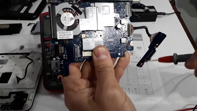 BA41-01970A SAMSUNG NP100NZC NO ENCIENDE TENSIONES A MEDIR BANGHO SUMA B100NZCTV