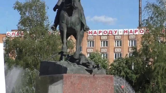 Памятник маршалу Победы смотреть онлайн
