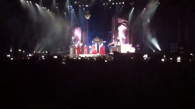 Madonna Girls gone wild 2012 Live, Kiev, Olimpiyskiy смотреть онлайн