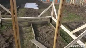 Теплица за копейки. Не дорогая теплица из стрейч пленки.