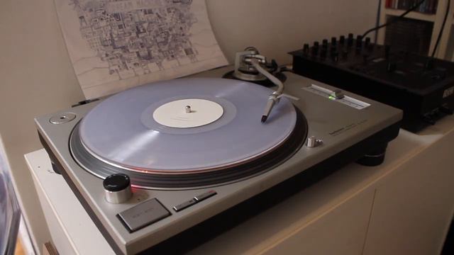 Dominik Eulberg & Essáy - Dream Machine (Vinyl Cut) Traum V211