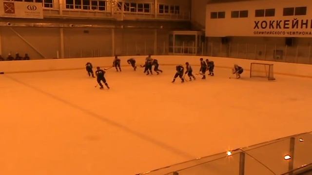 Тренировка ХК Тундра (2 период) на стадионе Дроздецкого смотреть онлайн