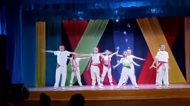 Студия танца "Империя Звёзд" танцевальная группа "Тип - топ" смотреть онлайн