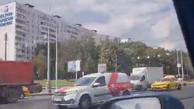 Автобусы У Метро Домодедовская