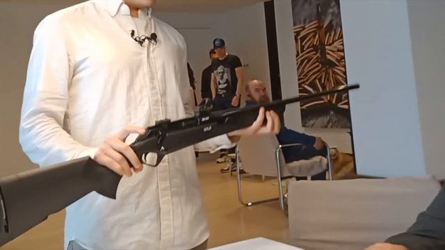 В России презентован новый болтовой карабин Benelli Wild смотреть онлайн