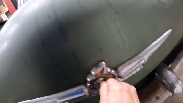 1953 Packard Cavalier barn find sitting 25 years. Will it start?! смотреть онлайн