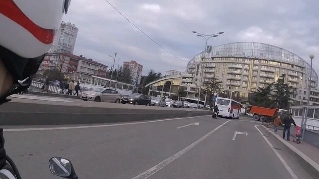 Катаем с гор/невероятный закат/по центру на скутере - SL#7 смотреть онлайн