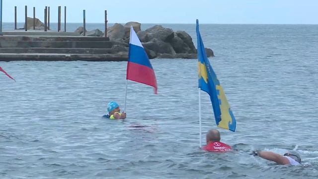 Анапские «моржи» присоединились к Всероссийской акции «Крым – наш!» смотреть онлайн