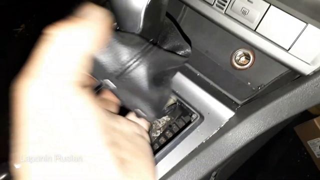 Ford Focus 2. Как снять ручку КПП. смотреть онлайн