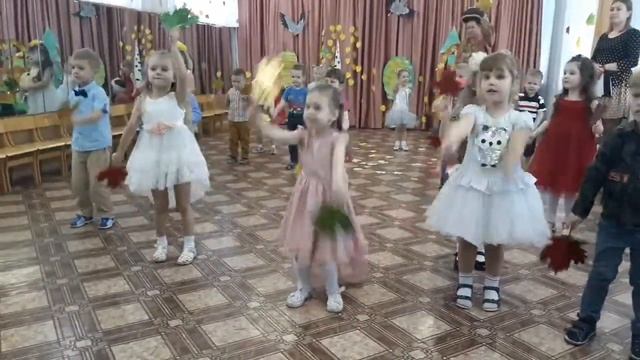 Танец Кораблик.д.с.73 Варя смотреть онлайн