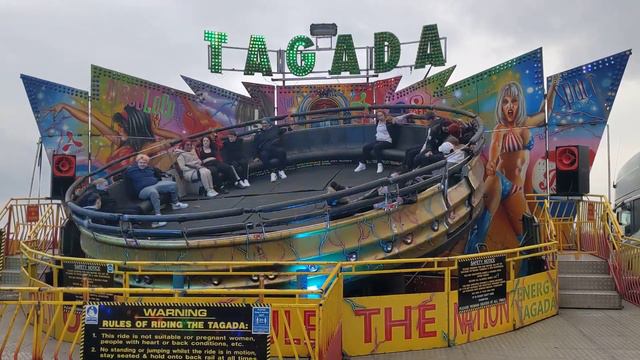 William Roberts's Music Tagada (Off Ride) смотреть онлайн