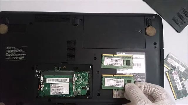 Toshiba Satellite L655-1JV | Upgrades Memory (8GB DDR3) смотреть онлайн