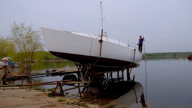 Яхты строят! Спуск построенной яхты. смотреть онлайн