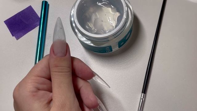 Маникюр самой себе. Прозрачные ногти с граффити. смотреть онлайн