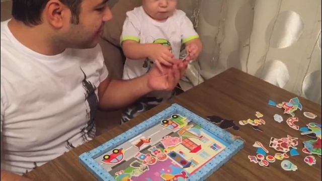 DEMİR MIKNATISLI YAPIŞTIRICILARLA OYNUYOR - Развивающая игра для детей Магнитные истории смотреть онлайн