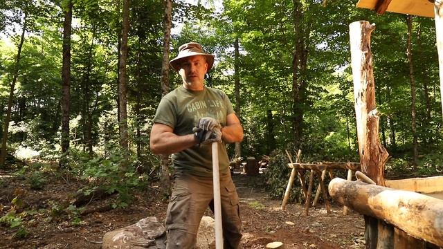 Table Made of Mud | The Forest Kitchen | Off Grid Log Cabin Build, Ep.9 S1 смотреть онлайн
