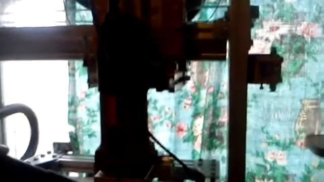 Фрезеровка стеклотекстолита (осторожно, звук) смотреть онлайн