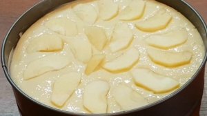 Шарлотка с яблоками на сметане Пышный вкусный пирог с яблоками