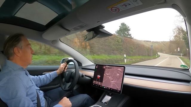 Tesla Model 3 / Y , типы двигателей, аккумуляторов, новая мягкая подвеска, что нового в 2023 году. смотреть онлайн