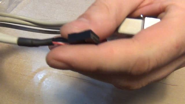 4-портовый USB 2.0 адаптер для задней панели настольного компьютера смотреть онлайн