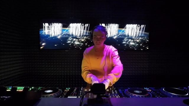 ALYNESS [ 2step/dubstep ] @ Pioneer DJ TV смотреть онлайн