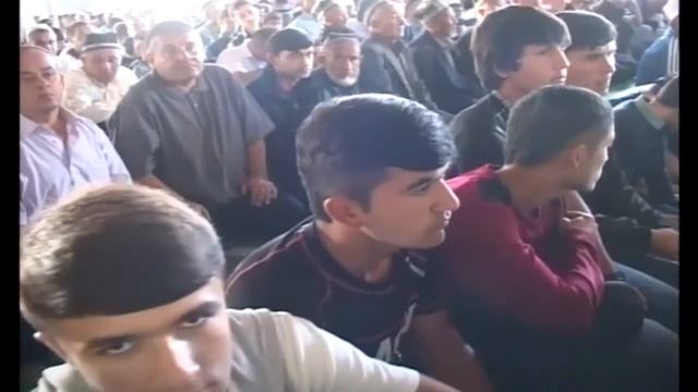 Иди Саиди Фитр дар масчиди марказии шахри Хисор ба номи Имоми Аъзам. 2019 смотреть онлайн