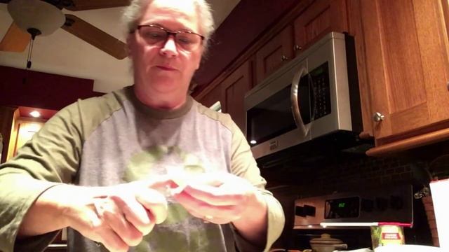 Thanksgiving Dinner Tutorial: Dump Cake смотреть онлайн