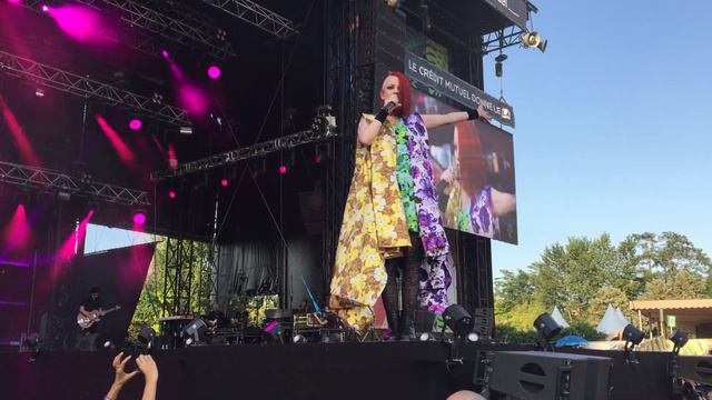 garbage stupid girl albi 04/07/2019 смотреть онлайн