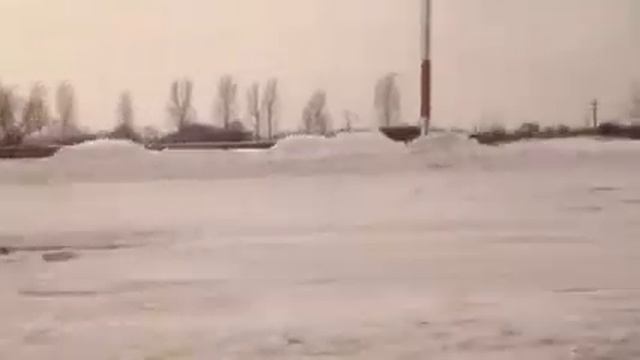 Snow at Timisoara Airport смотреть онлайн