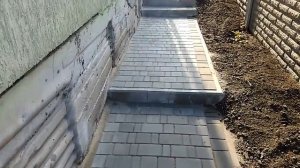 Тротуарная плитка "Старый город". Ступеньки из поребрика