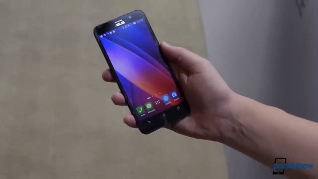 Asus ZenFone 2: Big on Features, Small on Price (CES 2015 Hands-On) | Pocketnow смотреть онлайн