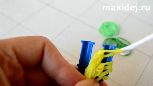 АНАНАС из резинок на рогатке RAINBOW LOOM PINEAPPLE CHARM