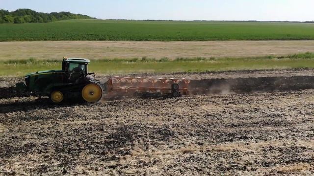 Навесной плуг "RAPTOR" производства "MORO Aratri" смотреть онлайн