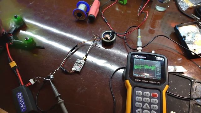 Демонстрация эффективности микро LC фильтра от FlyMod смотреть онлайн