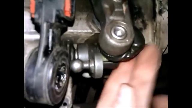 Очистка механизма переключения передач на Ford Fusion.mp4 смотреть онлайн