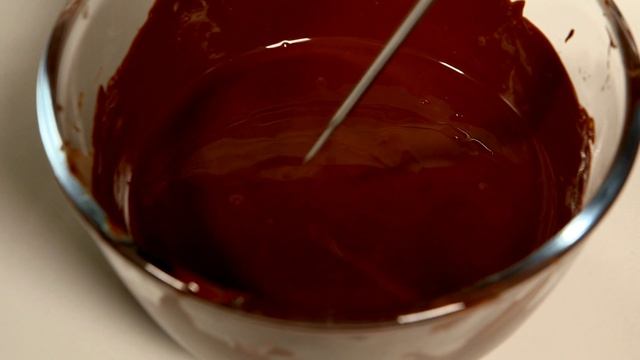 How to temper chocolate in microwave смотреть онлайн