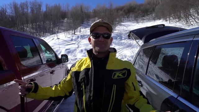 The Ultimate Mountain Machine!! Polaris General with Tracks! (Surviving 24 hours in the mountains) смотреть онлайн