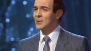 Колокольчик Текст русского романса «Колокольчик». Стихи Ивана Макарова, музыка Александра Гурилёва.