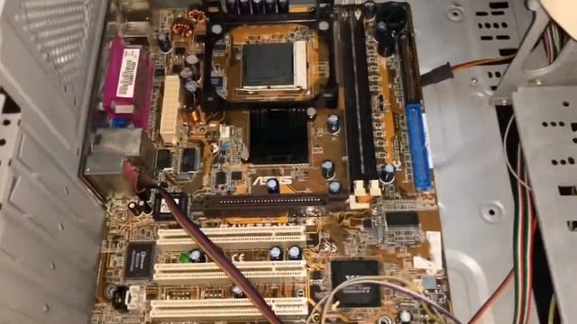 Intel Pentium 4 2.40GHz motherboard смотреть онлайн